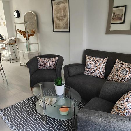 Ferienwohnung Agradable Duplex Terraza Virgen Del Rocio Sevilla Exterior foto