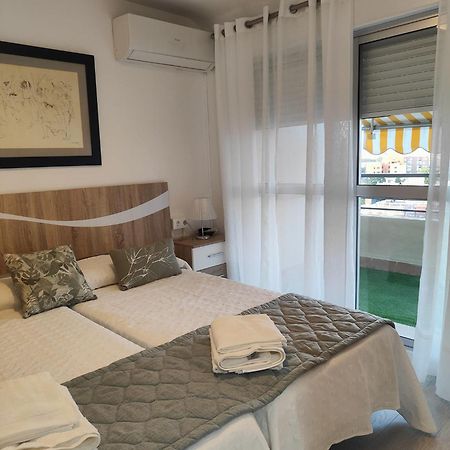 Ferienwohnung Agradable Duplex Terraza Virgen Del Rocio Sevilla Exterior foto