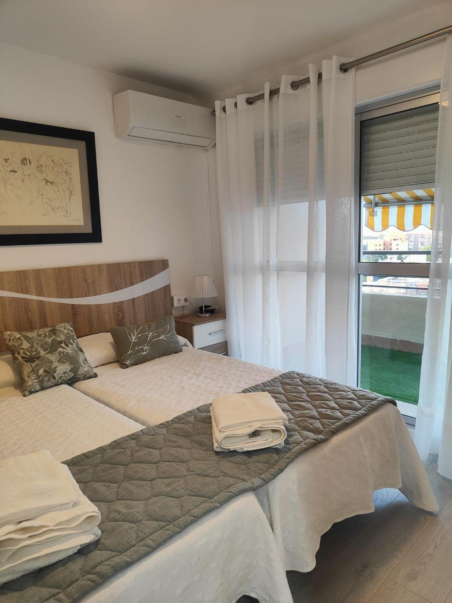 Ferienwohnung Agradable Duplex Terraza Virgen Del Rocio Sevilla Exterior foto